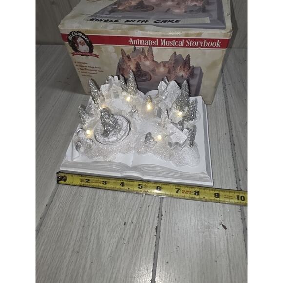 2018 Mr. Christmas Animated Musical Storybook Village Lights Music Holiday - Picture 4 of 11